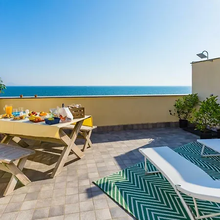 Melograno Undici Aparthotel *